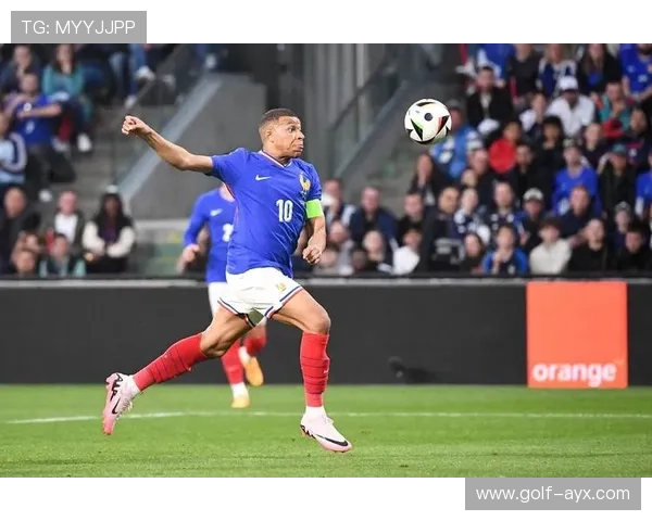 世界足坛最顶尖5号球星盘点 他们如何定义这个数字背后的传奇