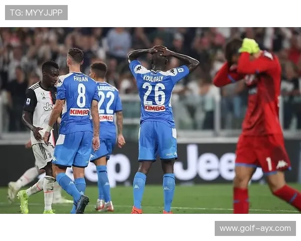 荷兰乌得勒支足球队球星崛起 赛场英姿勃发成为未来之星