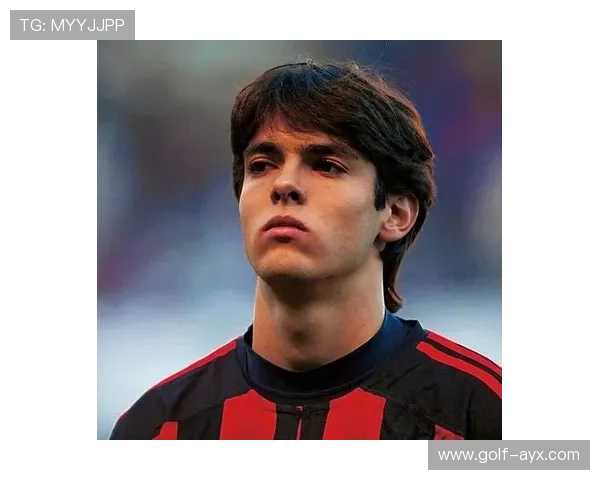 足球球星帅气男士头像图片展示,聚焦青春活力与竞技风采 足球球星帅气男士头像图片展示,聚焦青春活力与竞技风采